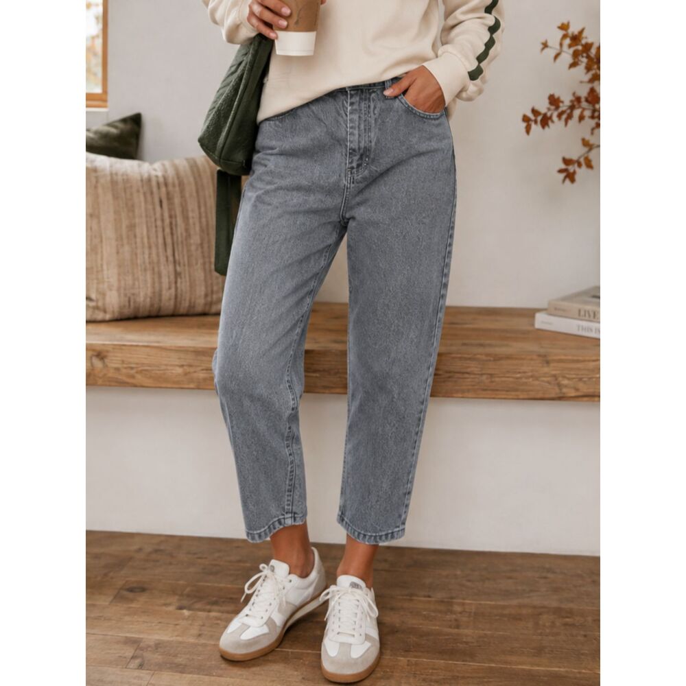 Vintage Y2K Calvin Klein Jeans Size 12 High Rise Relaxed Mom Jeans Grey Wash